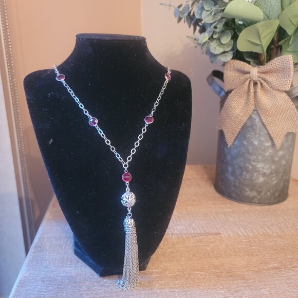Fringe Tassel design necklace with simulated ruby. Brand New. Gift box included. - Picture 1 of 10